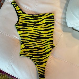 SUPERDOWN | SIZS XS | Snakeskin body suit